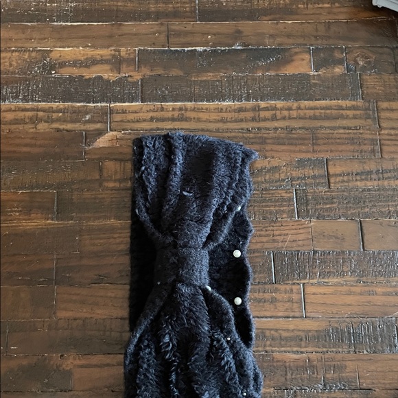 LC Lauren Conrad Black Knit Headband with Pearls - Picture 3 of 5